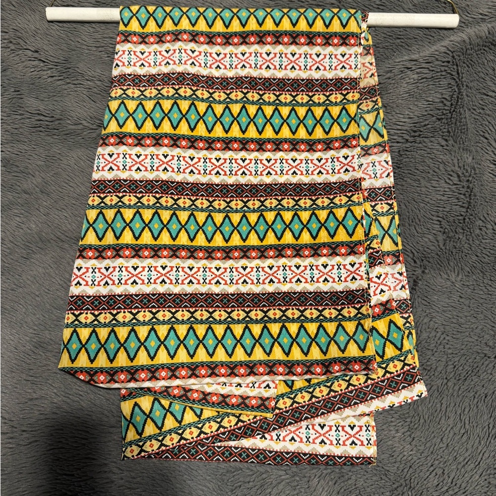 Colorful scarf 🧣